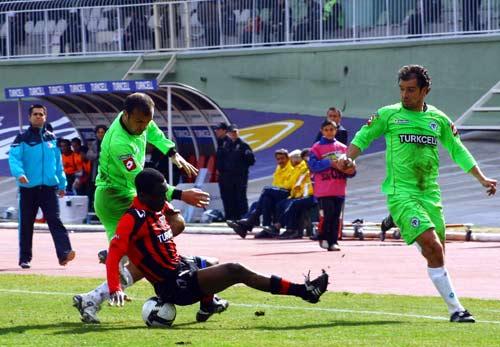 Süper Lig'de Gaziantepspor, deplasmanda Konyaspor'u 3-2 yendi