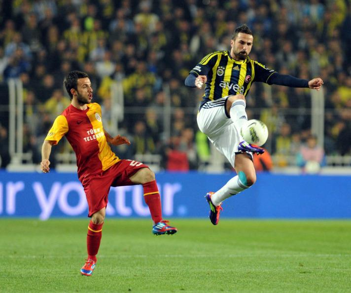 *Tam kazandım dersin, Galatasaray bi atar hevesin kaçar.