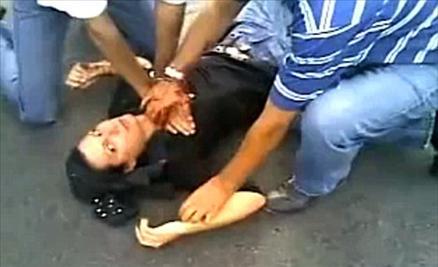 Geçtiğimiz hatfa protestolarda vurularak öldürülen Nidanın, sosyal ağ sitelerindeki fotoğrafları yayınlandı. İşte fırtınaar ortasında geçen bir insan yaşamının en yalın öyküsü: