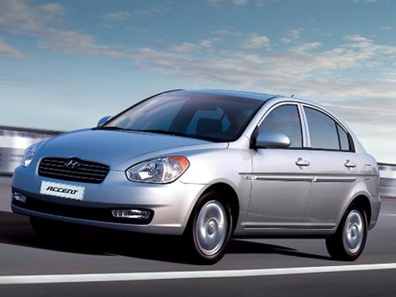 <p><strong><span style="color: #0000ff;">Hyundai</span></strong> </p>
<br><p>Hyundai, modellere göre değişiklik göstermekle birlikte 15 bin TL için 10 ay yüzde 0 faiz avantajı sağlıyor. Takas desteği ve “ilk Hyundaim” avantajlarıyla birlikte i20, Accent Blue, Elantra ve ix35’de 2 bin 500 TL’ye varan satış desteği sunulurken, bu modellerinde avantajlı kasko paketleri fırsatı da sağlanıyor.</p>