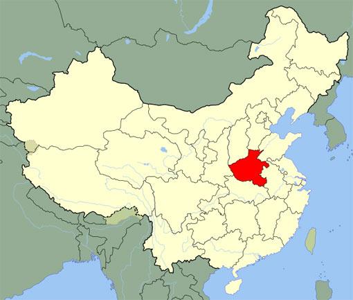 Çin medyası, büyük oranda kırsal bölge olan Henan'ın nüfusunun ay sonunda 100 milyonu geçerek Filipinler kadar nüfusa sahip olacağını duyurdu.