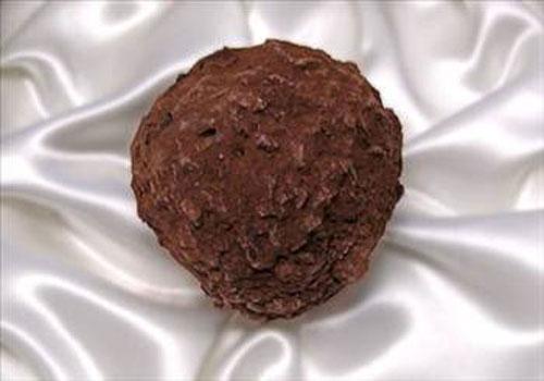 <p>Chocopologie Dünyanın en lezzetli ve pahalı çikolatası ise Knipschildtın Chocopologiesi.