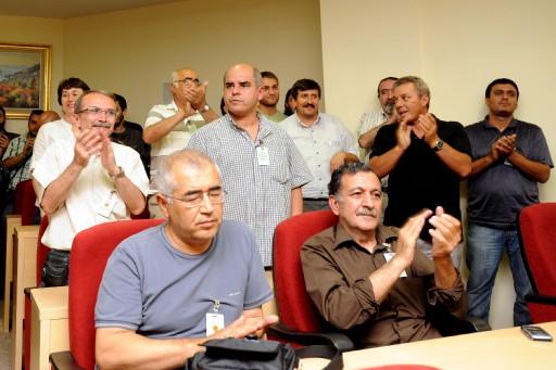 Yargıtay 11. Ceza Dairesi, yasa dışı Dev-Yol örgütünün 27 yıldır devam eden davada, 21 sanık hakkında verilen mahkumiyet kararlarına bozdu.  27 yıl sonra gelen tahliye sevinç çığlıkları attırdı