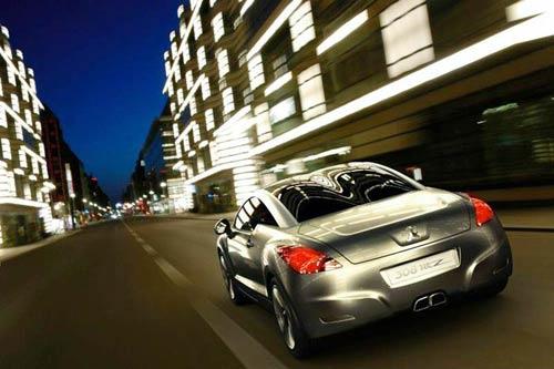 Her şeyi ile çok farklı: Peugeot RCZ