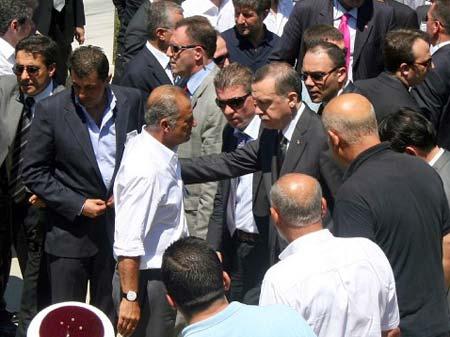 Başbakan Erdoğan, Hasan Doğan'ın cenazesine katıldı.