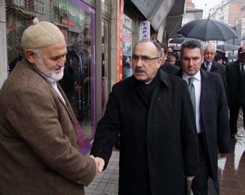 İçişleri Bakanı Beşir Atalay'ın ağabeyi Rifat Atalay'ın cenazesi, Çarşı Camisi'nde öğlen kılınan cenaze namazı sonrası Yahşihan Mezarlığı'nda toprağa verildi. Cenazeye çok sayıda bakan ve milletvekili katıldı.
