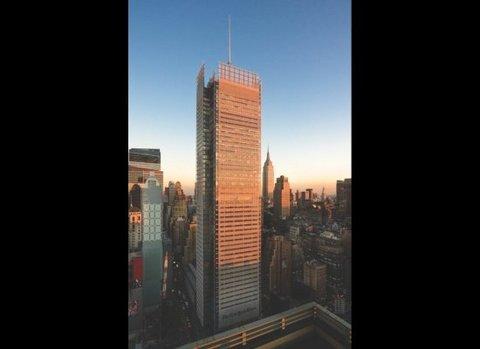 New York Times Binası Renzo Piano Building Workshop ve FXFOWLE Architects tarafından tasarlandı.