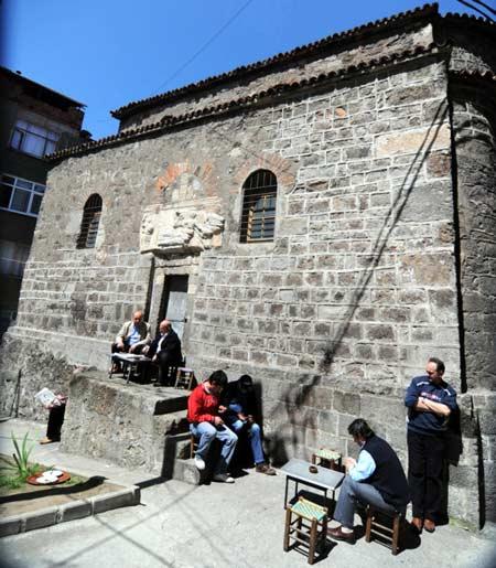 Trabzon'un en eski kiliselerinden küçük Ayvansıl Kilisesi