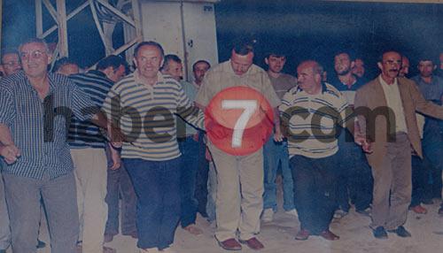 Recep Tayyip Erdoğan ve Kadir Topbaş Artvin'de halay çekiyor