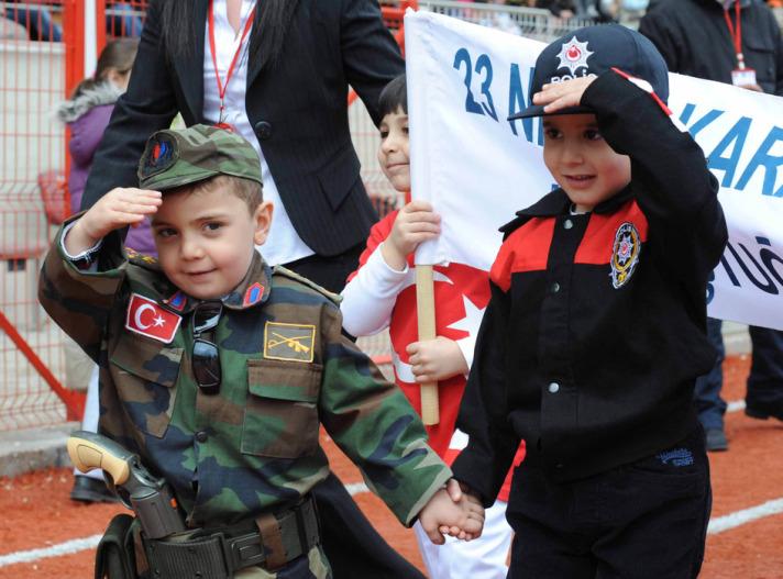 Sivas'da 23 Nisan Ulusal Egemenlik ve Çocuk Bayramı çeşitli etkinliklerle kutlandı.