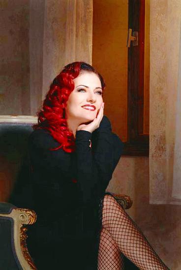 13- Candan Erçetin        -                             590