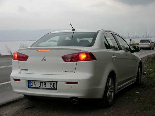 Mitsubishi Lancer