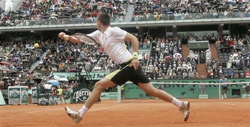 Roland Garros'u hiç kazanamamış 13 Grand Slam şampiyonu Roger Federer, hayatının en büyük hayalini gerçekleştirip daha önce 3 kez finalde Nadal'a yenildiği Fransa Açık'ta şampiyon oldu...