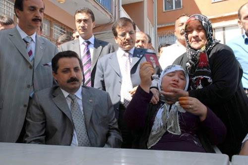 Murat Atsen, Erzincan Kemah'ta şehit oldu. Bakan Faruk Çelik, ailesini ziyaret etti