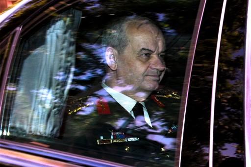 Genelkurmay Başkanı Orgeneral İlker Başbuğ toplantıya böyle geldi