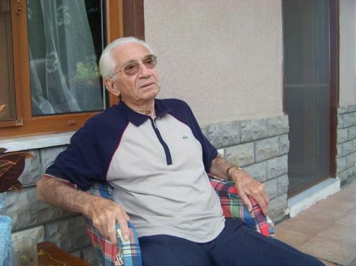 Prof. Dr. Alaeddin Yavaşça, artık Türk Sanat Müziği'nin icra edilmediğini savunarak, bundan üzüntü duyduğunu söyledi.