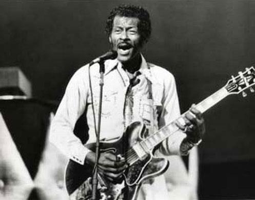 <p><br>
18 Ekim 1926 yılında Kaliforniya, doğumlu efsanevi gitarist Chuck Berry ise bu listede kendine 7. sırada yer buldu. 7) Chuck Berry