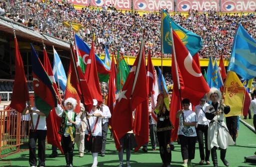 Türk Dünyası Araştırmaları Vakfı tarafından düzenlenen, ''15. Türk Dünyası Çocuk Şöleni'', Ali Sami Yen Stadı'nda gerçekleştirildi.
