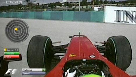 Formula 1'de sezonun 10. yarışı olan Macaristan Grand Prix'sinde Cumartesi günü yapılan sıralama turlarında, kaza yapan Ferrari'nin Brezilyalı pilotu Felipe Massa'nın, kafasındaki kaska yaklaşık 1 kilogram ağırlığındaki bir çelik yayın çarptığı açıklandı.