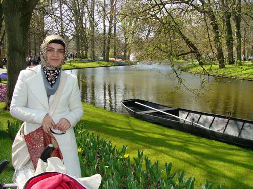 Cennet gibi diyeceğim, cenneti dünya ile nasıl kıyaslarsın denecek. Valla ben tok gözlüyüm o halde. Bana bu kadar güzellik de kafi.