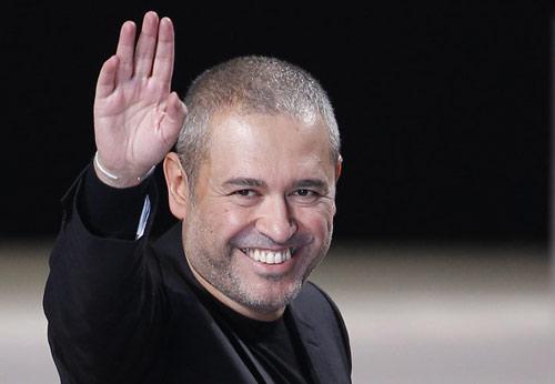 Elie Saab'ın 2011 yaz koleksiyonu moda severlerin beğenisine sunuldu.