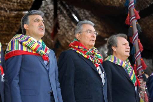 Cumhurbaşkanı Abdullah Gül, 727. Ertuğrul Gazi'yi Anma ve Söğüt Şenlikleri'ne katıldı