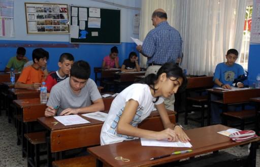 Öğrenciler bugün sbs sınavında ter döktü