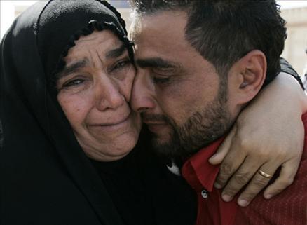 İşgal edilmesinin üzerinden 6 yıl geçen Irak'ta son durumu bu resimler çok iyi anlatıyor... Iraklılar, eskiye nazaran kendilerini daha güvende hissediyor ancak ülkenin geleceği karanlık.