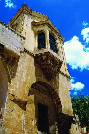 Gençleri ve gençlik alanında çalışan sivil toplum kuruluşlarını bir araya getirecek olan GAPGENÇ Festivali, 8-11 Mayıs tarihlerinde Mardinde düzenleniyor.