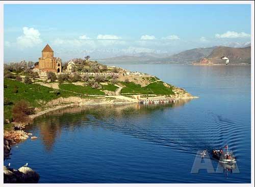 VAN AKDAMAR ADASI