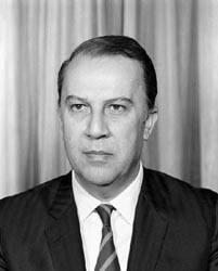MEHMET NAİM TALU
Doğum yeri: İstanbul
Doğum tarihi : 1919
Başbakanlık yaptığı tarihler : 15 Nisan 1973 - 26 Ocak 1974 (36. Hükümet)