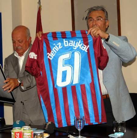 Deniz Baykal, Trabzon'da