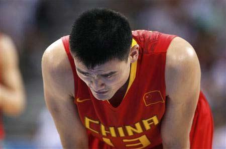 Sonucu merakla beklenen maç tamamlandı. 29. Yaz Olimpiyat Oyunları erkekler basketbolda şampiyonluğun en büyük adayı ABD, ev sahibi Çin'i ezdi geçti.