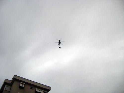 Kadıköy Bostancı'da polisin bir hücre evine düzenlediği baskın sonucu çıkan çatışmada çok sayıda polis, bir gazeteci ve vatandaş yaralandı