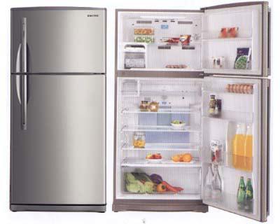 Beyaz eşyalar arasında en fazla elektrik tüketeni buzdolabıdır. Buzdolabı seçerken enerji tüketimi en az olanı seçmeyi bir kriter sayabilirsiniz. Dondurulmuş gıdaları sık tüketiyorsanız, geniş dondurucusu olanı tercih etmenizde fayda var. Rafların derin ve kullanışlı olmasına da dikkat edilmeli.