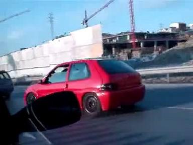 Saniye saniye kaza anı!