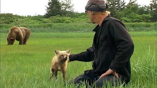 32 - Ayı Adam (Werner Herzog, 2005)