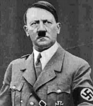 Adolf Hitler

IQ Düzeyi: 141