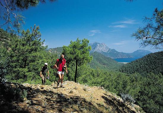 Olympos Bölgesinin her tarafında yürümek mümkündür.