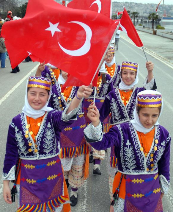 Samsun'da 23 Nisan Ulusal Egemenlik ve Çocuk Bayramı çeşitli etkinliklerle kutlandı.