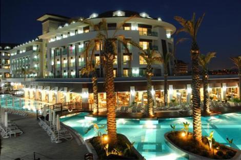 Sunis Hotel Evren Beach Resort & Spa

Türkiye'nin en sevilen oteli kategorisinde en çok oy alan otel oldu.
(Antalya Manavgat/Evrenseki)