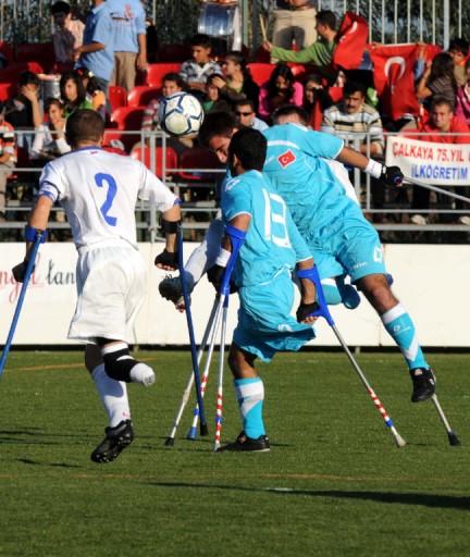 Ampute Türk Milli Futbol takımı yine göğsümüzü kabarttı.