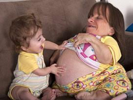 D&uuml;nyanın en kısa annesi Stancey Herald