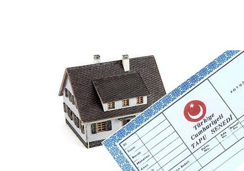- Söz konusu arsanın ya da inşaatın tapu kayıtları incelenip, kayıtlarda konut alanı olup olmadığı tespit edilmeli