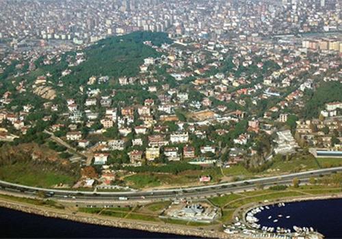 <p><strong>MALTEPE – DRAGOS KENTSEL DÖNÜŞÜM PROJESİ</strong></p>
<p>Proje kapsamında 31.5 HA’lık alanda, dini tesis, ilk+orta nöğretim, ilk öğretim, idari tesis, sağlık tesisi, konut + ticaret, yaya+ yeşil, spor alanı, açık+yeşil alanlar yapılacak. Projenin hizmet edeceği nüfus 200 bin iken, yaratacağı iş kapasitesi ise 10 bin olması bekleniyor.</p>