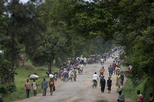 Kongo'da yüzlerce sivil ölüyor