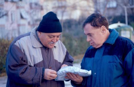 SAVAŞ YURTTAŞ - Dizide 'yengeç' lakabıyla tanınan Savaş Yurttaş, Nisan 2002'de kansere yenik düştü.
