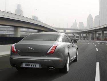 2010 Jaguar XJ tanıtıldı