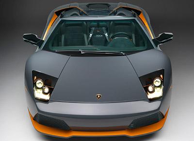 İtalyan spor otomobil üreticisi olan Lamborghini, sınırlı sayıda üretilen Murcielago LP 650-4 Roadster'in ilk fotoğraflarını yayımladı.
