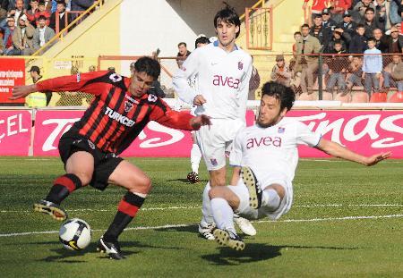 Trabzonspor, Gaziantepspor'a Kamil Ocak'ta 3-2 yenildi